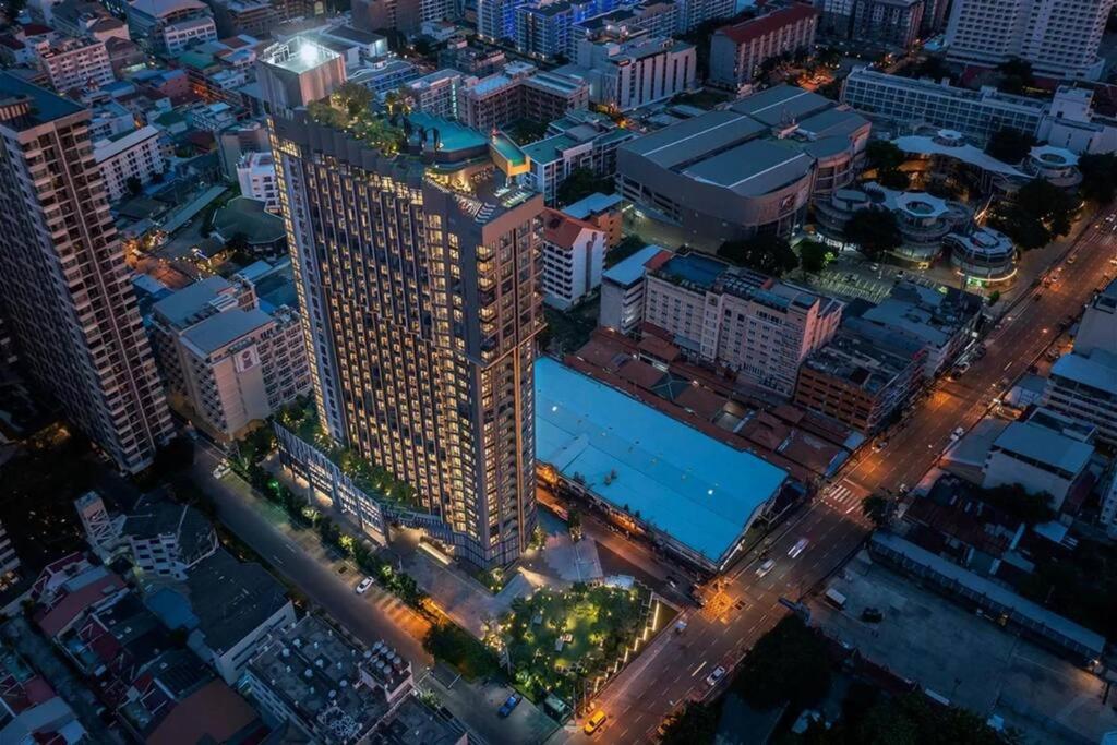 Downtown Chic Condo Rooftop Pool #En797 Патая Екстериор снимка