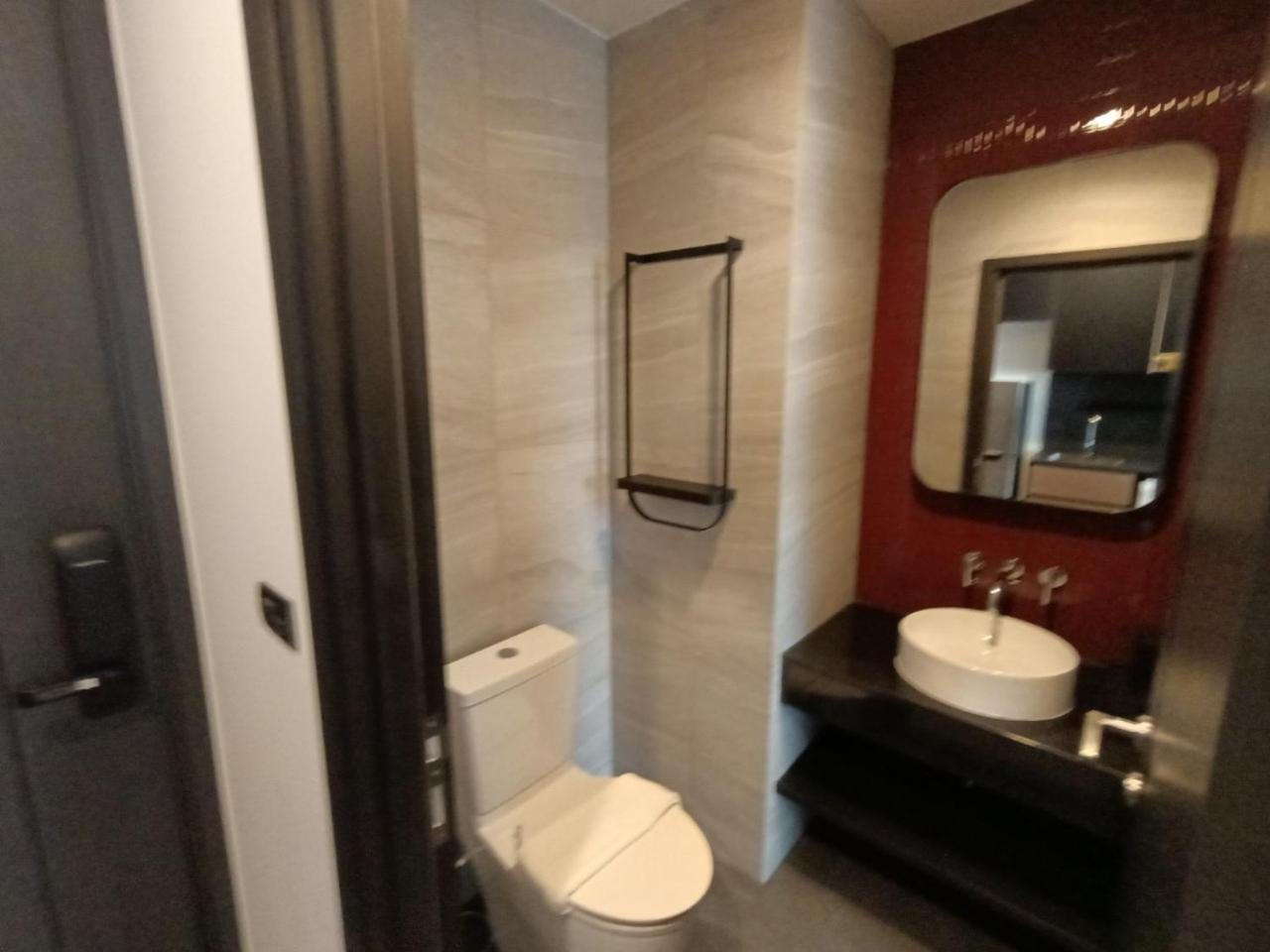 Downtown Chic Condo Rooftop Pool #En797 Патая Екстериор снимка