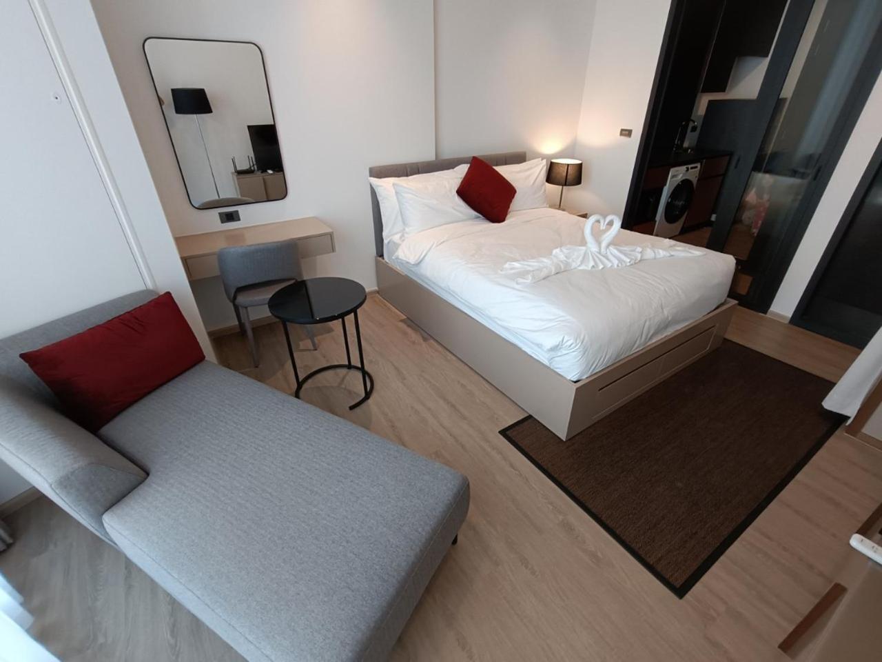 Downtown Chic Condo Rooftop Pool #En797 Патая Екстериор снимка